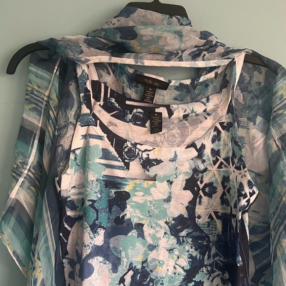 Mesh Poncho - Picture 2 of 7